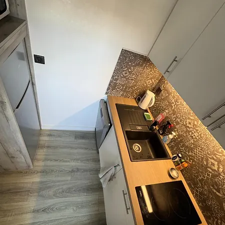 Porte Oceane, Batiment L , 81 * La Rochelle